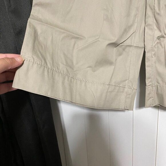 Calvin Klein Beige capris - Picture 3 of 5